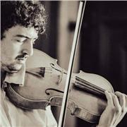 Ofrezco clases de violín para todos los públicos y de una manera dinámica y divertida! En alemán, español o inglés